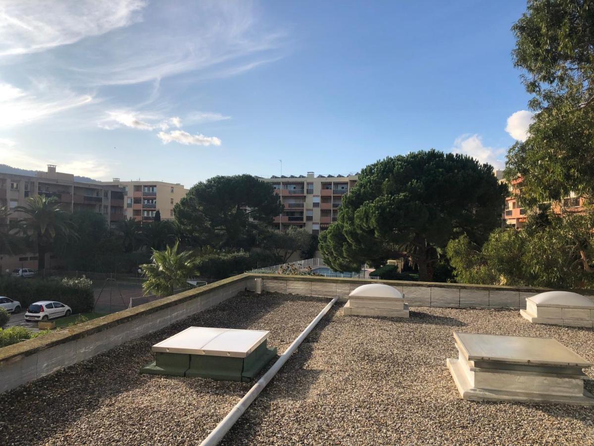 La Cle -Climatisation - Parking Prive - Ideale - Professionnels - Familles - Amis Hyères Dış mekan fotoğraf